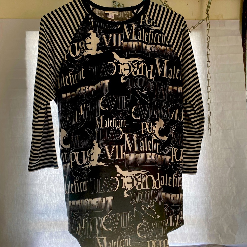 Lularoe Malificent Shirt Size L